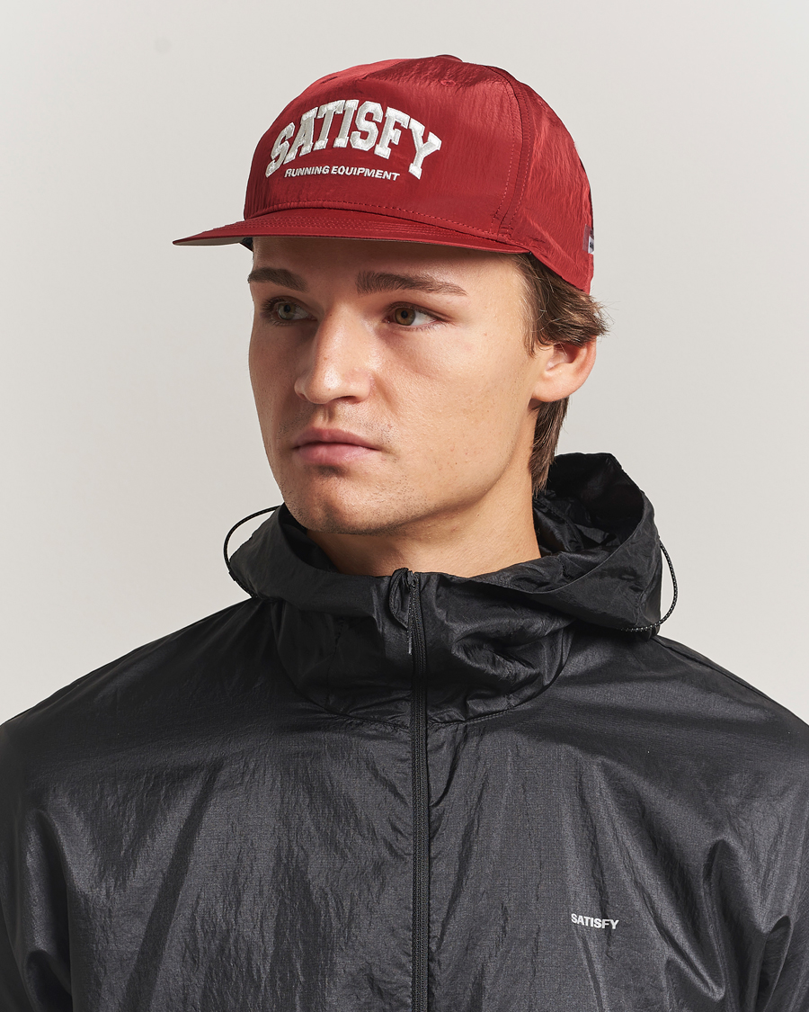 Men | Hats & Caps | Satisfy | FliteSilk Running Cap Burgundy