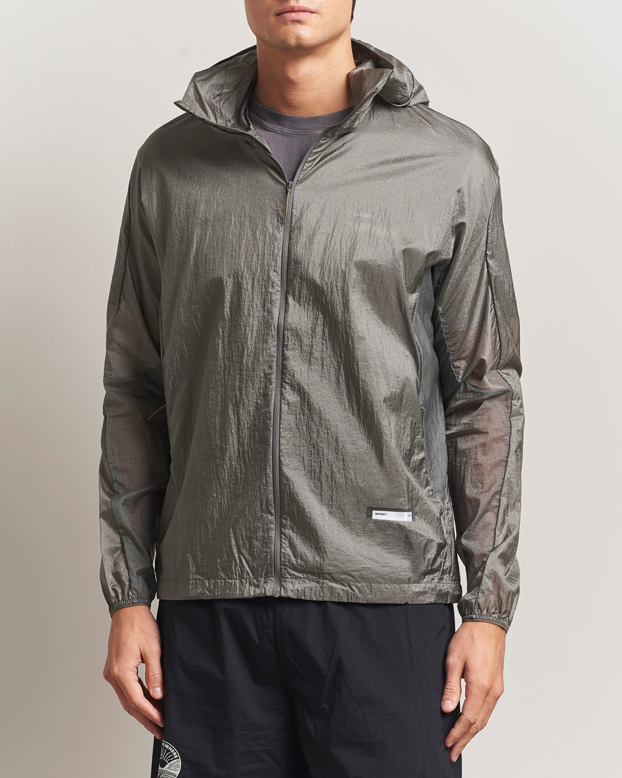 Men | Coats & Jackets | Satisfy | Pertex Diamond Fuse Windbreaker Shadow