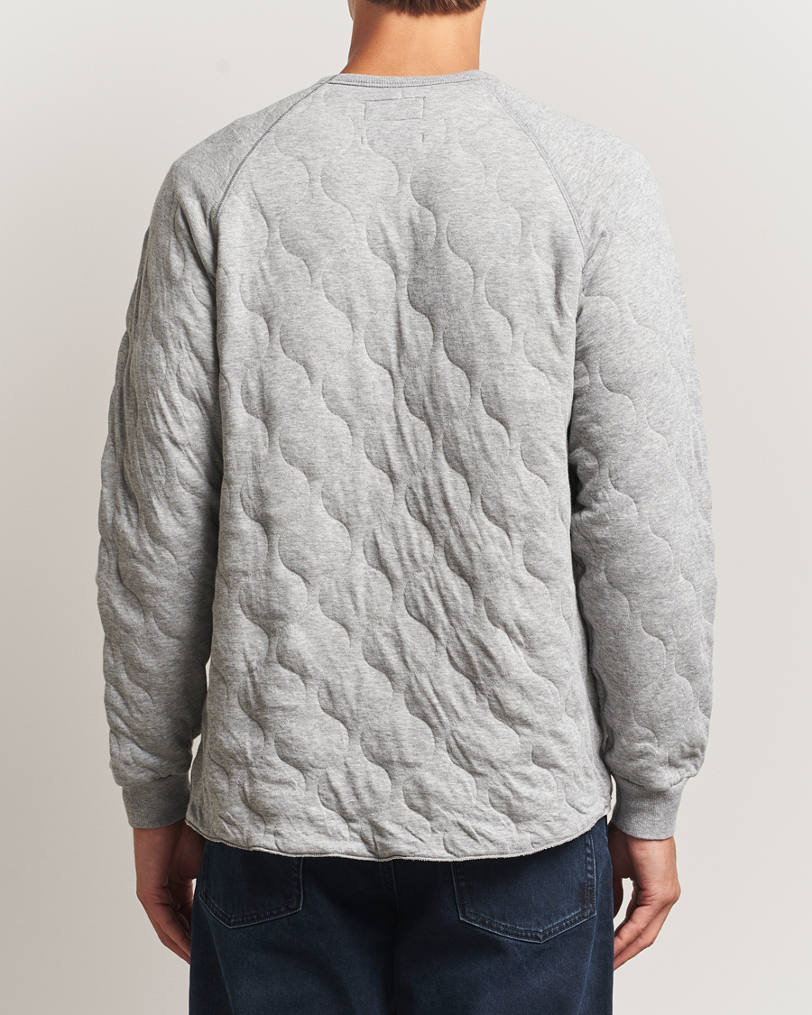 Men | Sweaters & Knitwear | BEAMS PLUS | MIL Quilt Crew Neck Grey