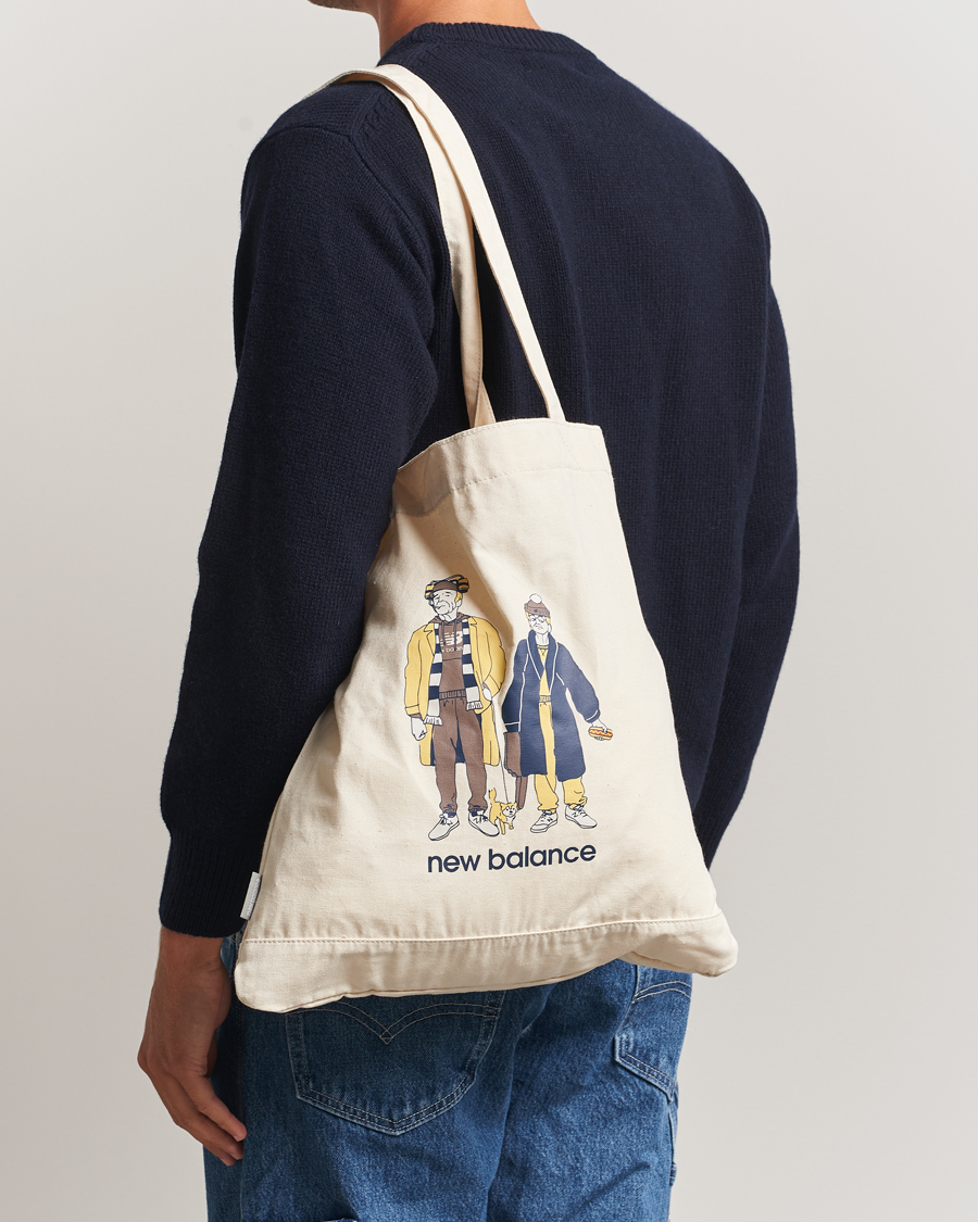 Men | New Balance Graphic Tote Bag Ecru | New Balance | Graphic Tote Bag Ecru