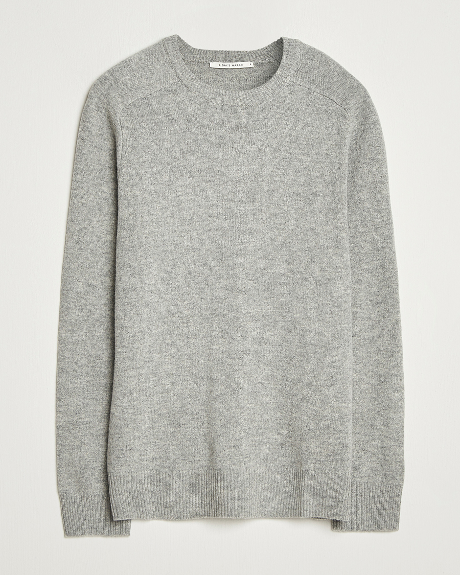 Men | Sweaters & Knitwear | A Day's March | Brodick Lambswool Sweater Grey Melange