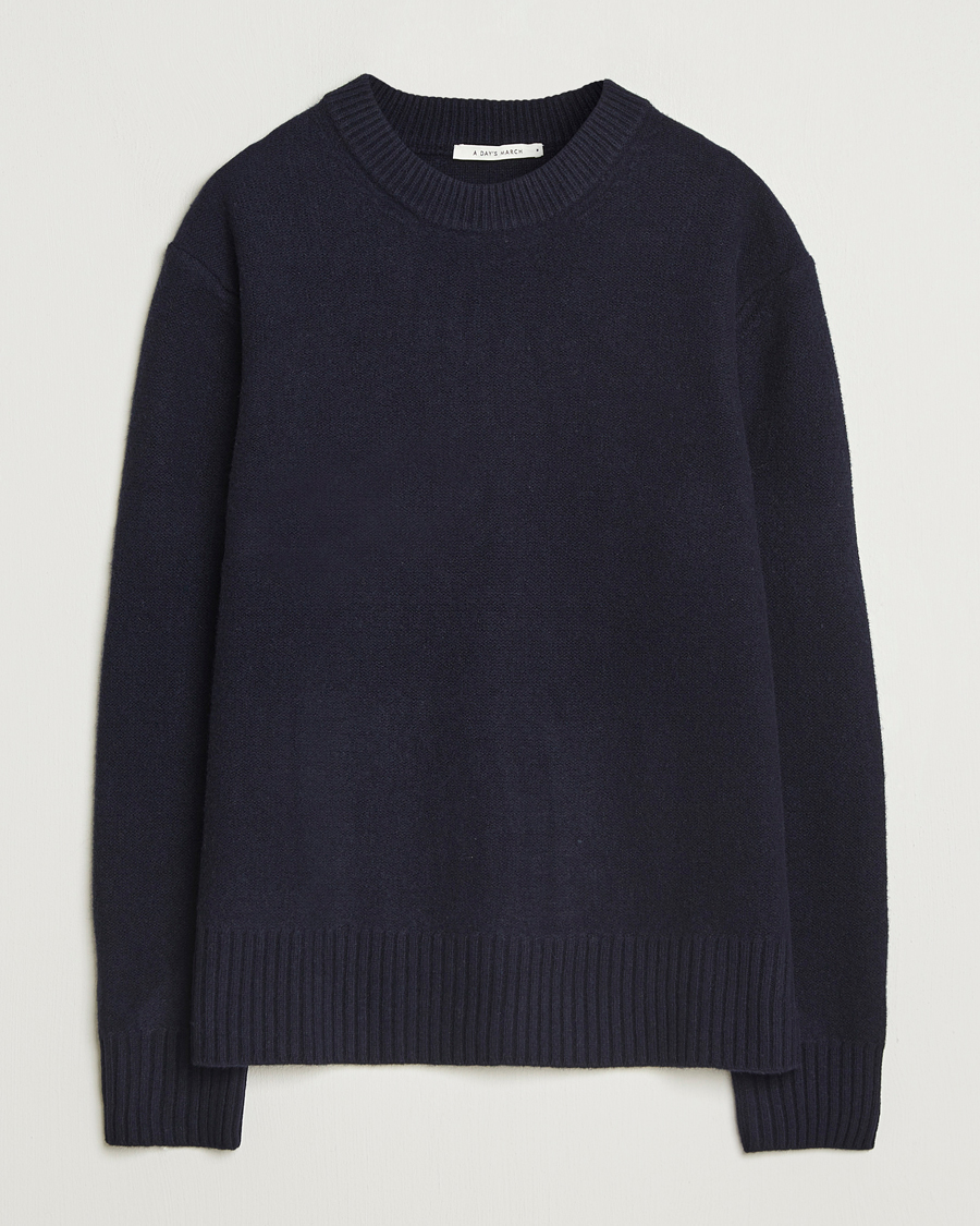Men | Sweaters & Knitwear | A Day's March | Tietar Boiled Merino Sweater Navy