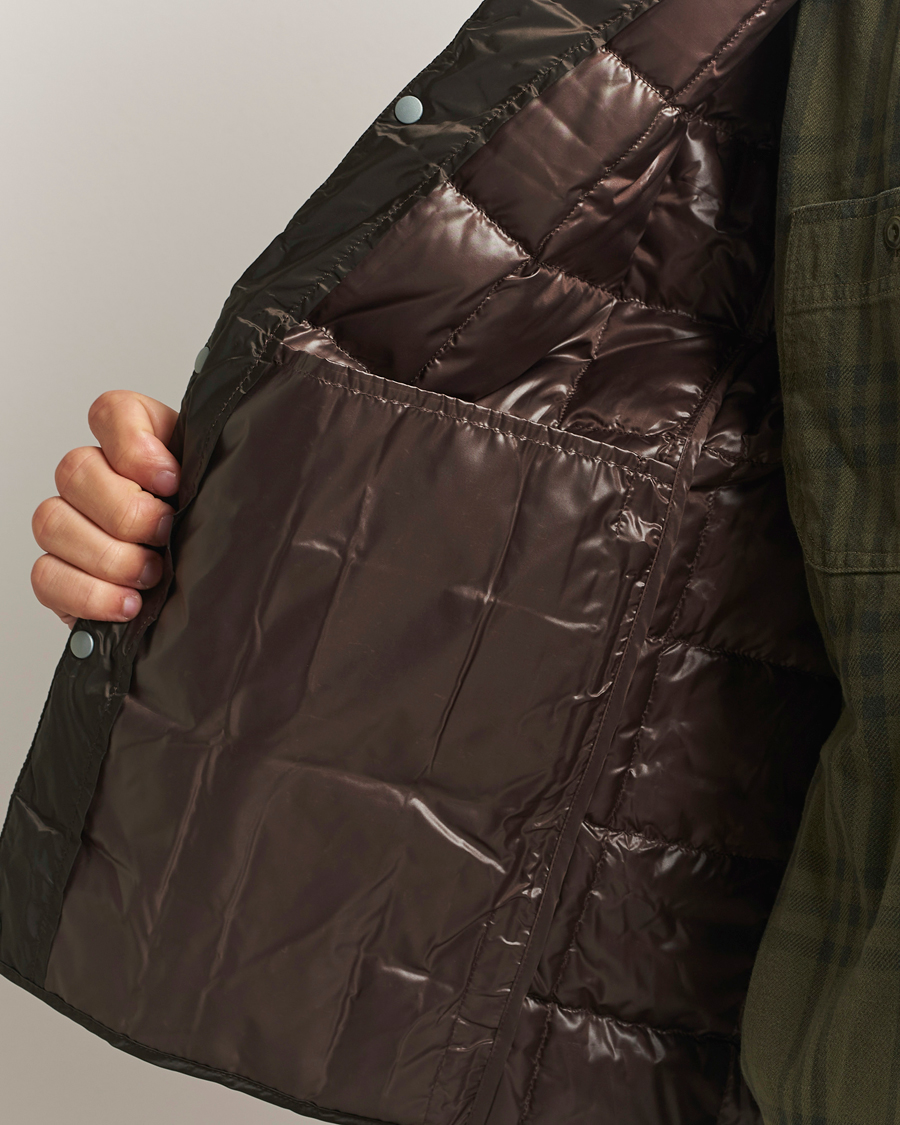 Men | Gilets | TAION | V-Neck Lightweight Down Vest Dark Choco