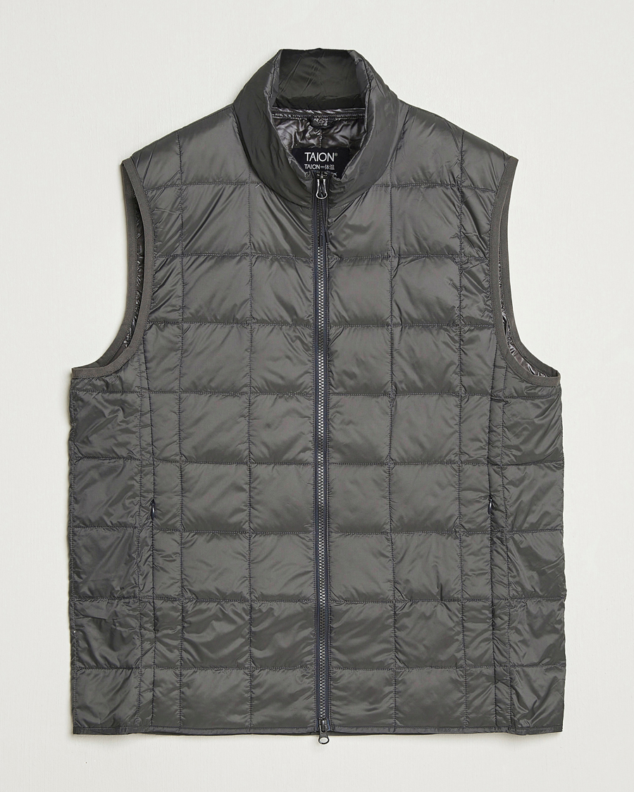 Men | Gilets | TAION | High Neck Full Zip Lightweight Down Vest Dark Grey