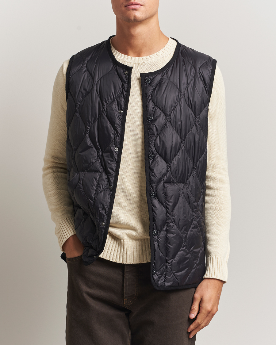 Men | Coats & Jackets | TAION | Military Crew Neck Down Vest Black