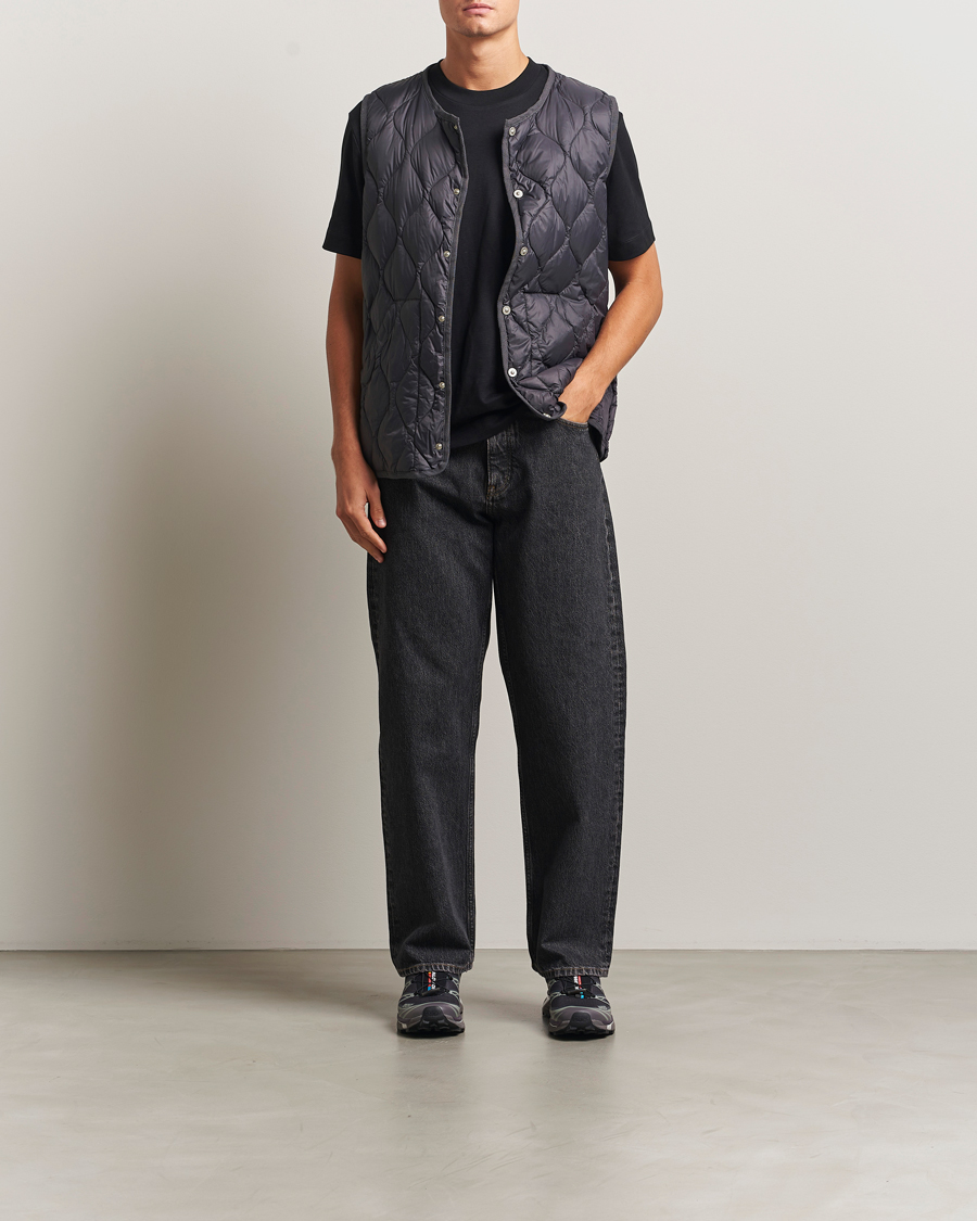 Men | Gilets | TAION | Military Crew Neck Down Vest Dark Grey