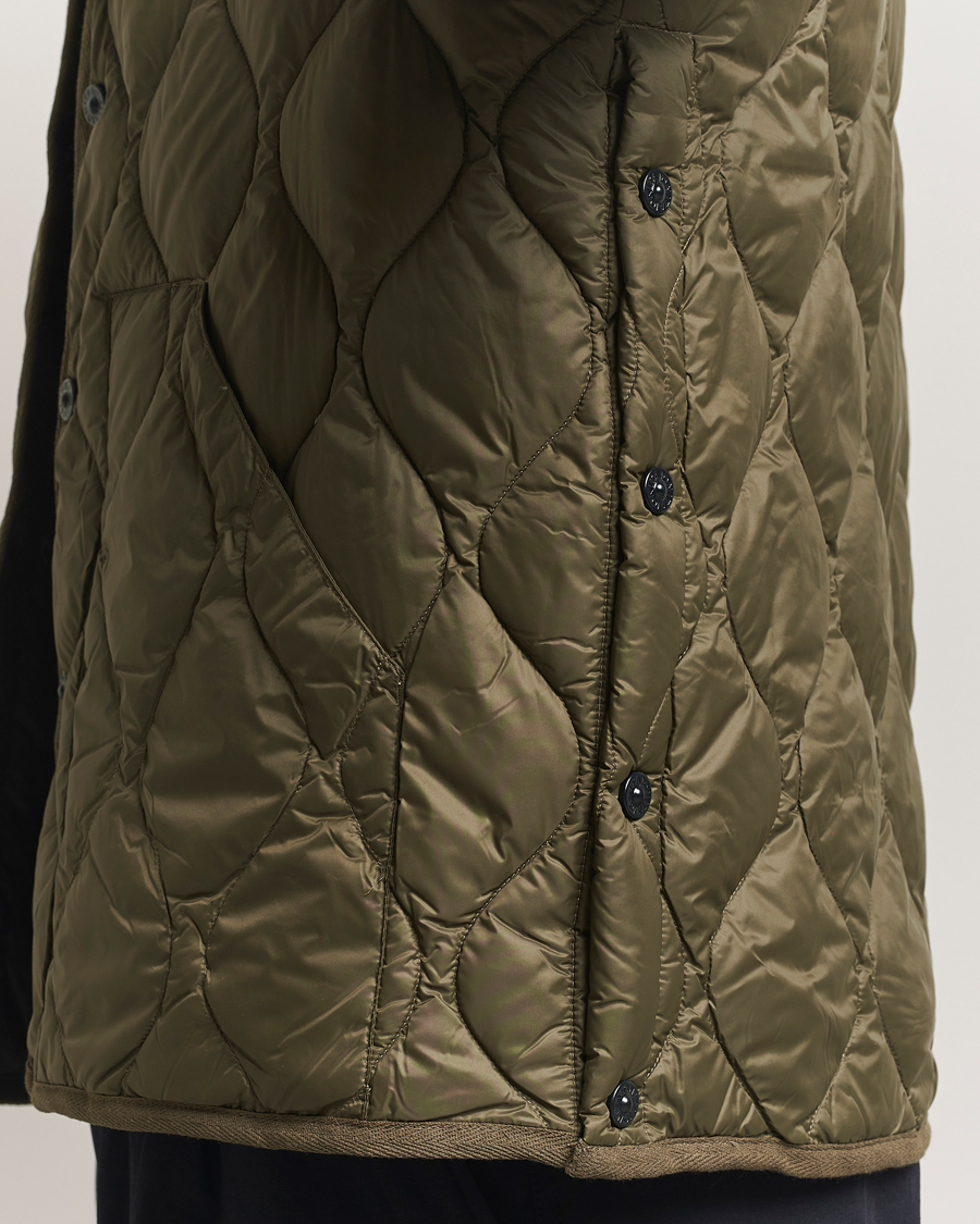 Men | Coats & Jackets | TAION | Military Crew Neck Down Jacket Dark Olive