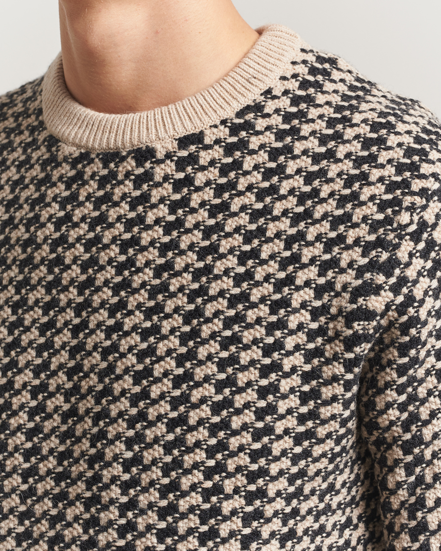Men | Sweaters & Knitwear | GANT | Two Tone Textured Knitted Crew Neck Charcoal