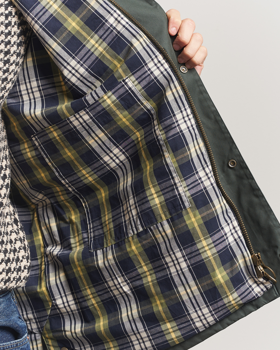 Men | Coats & Jackets | GANT | Waxed Barn Jacket Woody Green