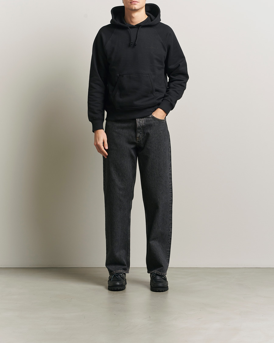 Men | Sweaters & Knitwear | Nudie Jeans | Gunde Logo Hoodie Black