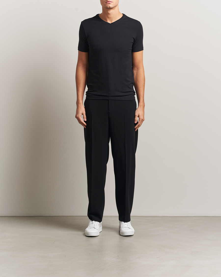 Men | T-Shirts | Falke | 2-Pack Cotton V-Neck T-Shirt Black