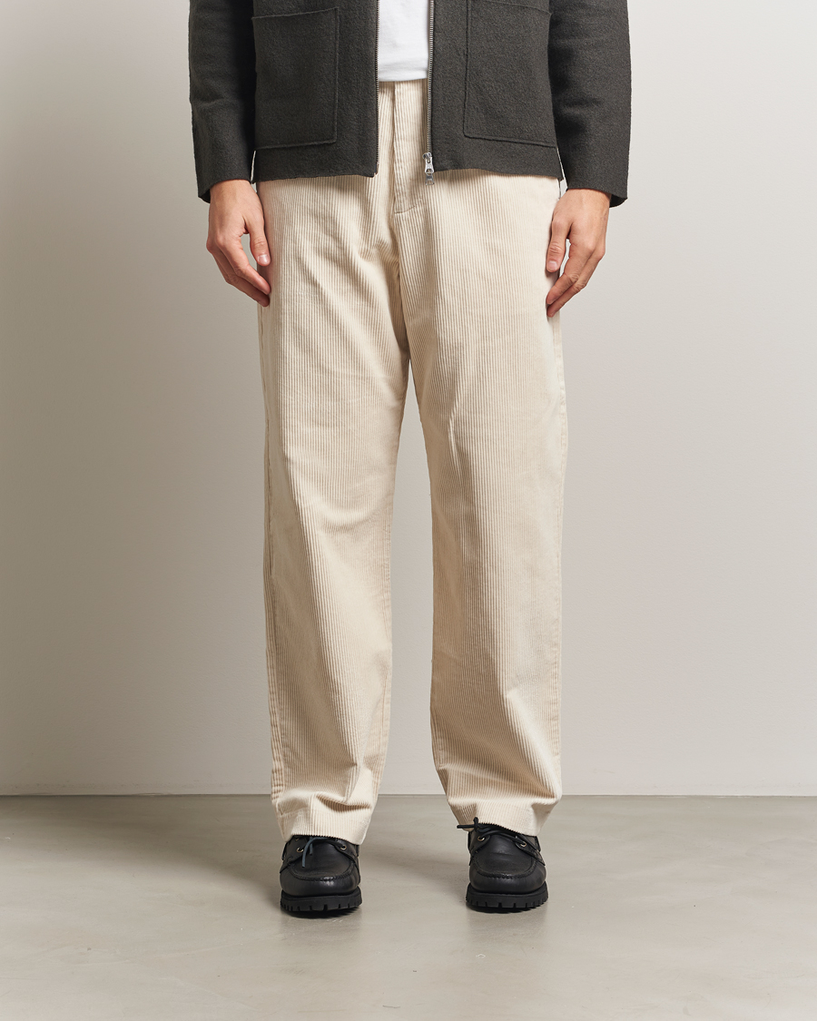 Men | Trousers | NN07 | Paw Relaxed Fit Corduroy Trousers Ivory