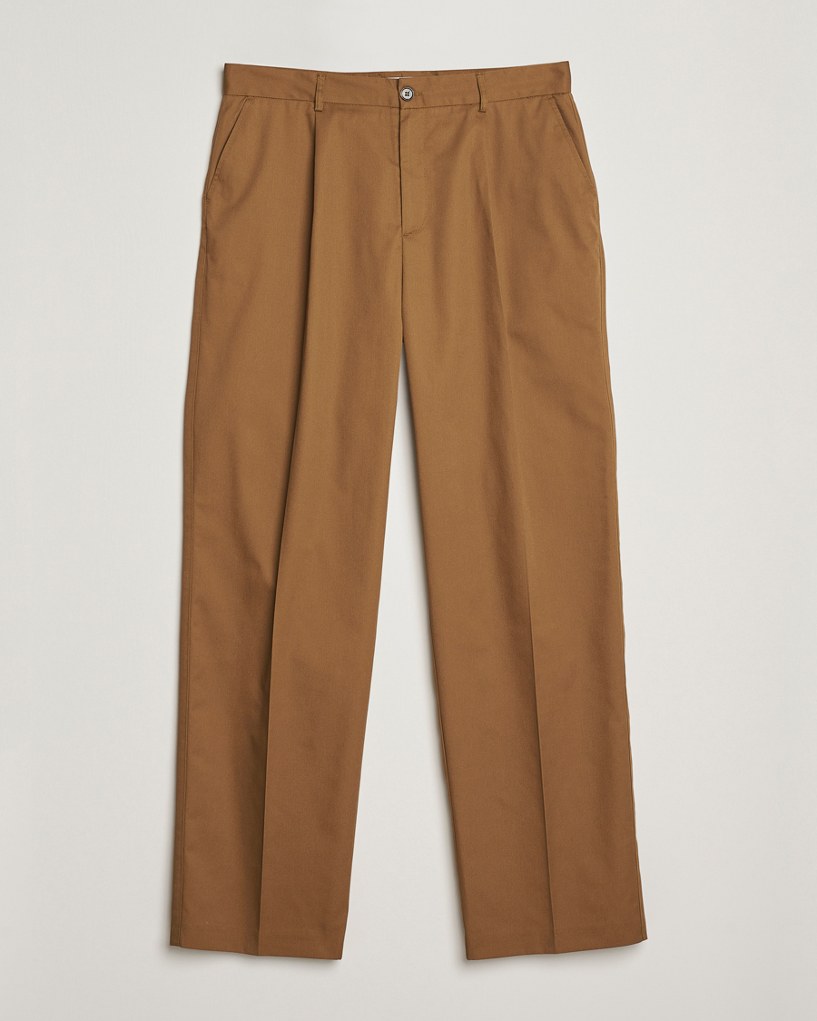 Men | Trousers | LES DEUX | Reece Pleated Heavy Twill Pant Dark Sand