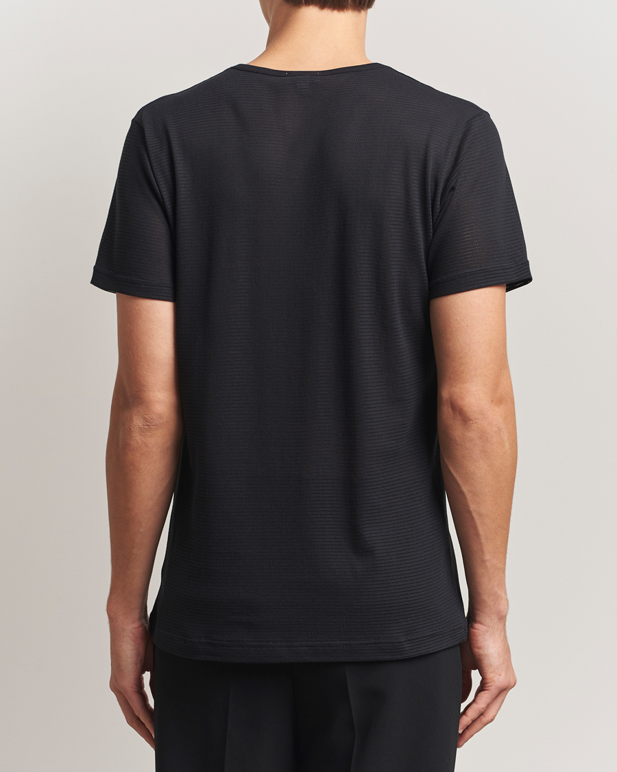 Men | T-Shirts | Sunspel | Cellular Underwear T-Shirt Black
