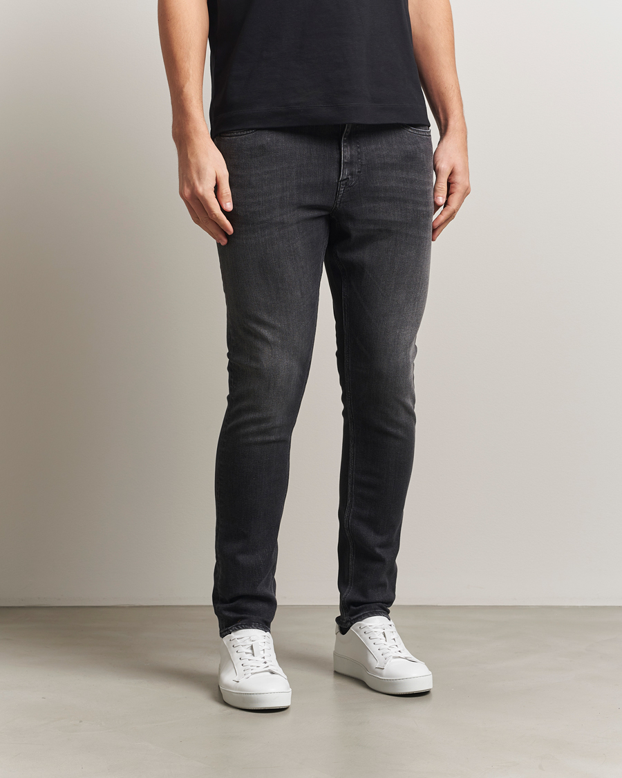 Men | Trousers | Tiger of Sweden | Evolve Jeans Washed Black