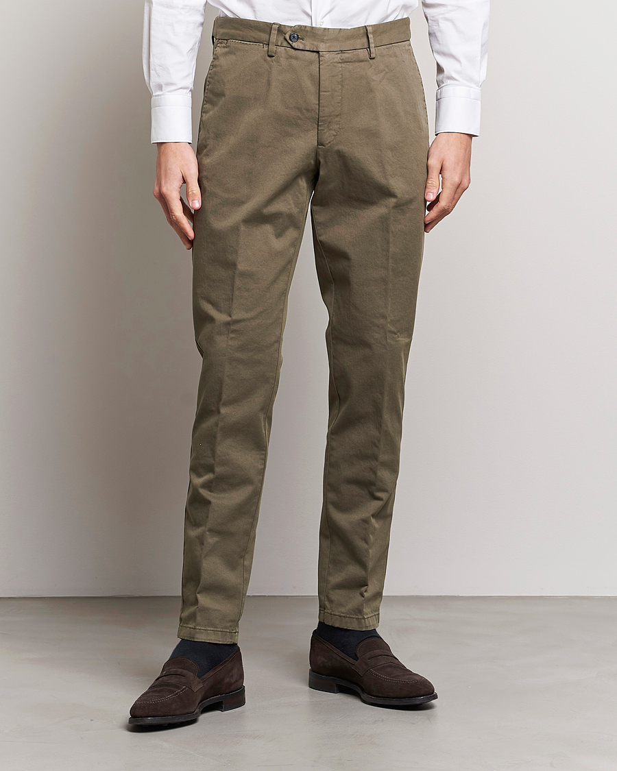Men | Trousers | Oscar Jacobson | Danwick Cotton Trousers Olive
