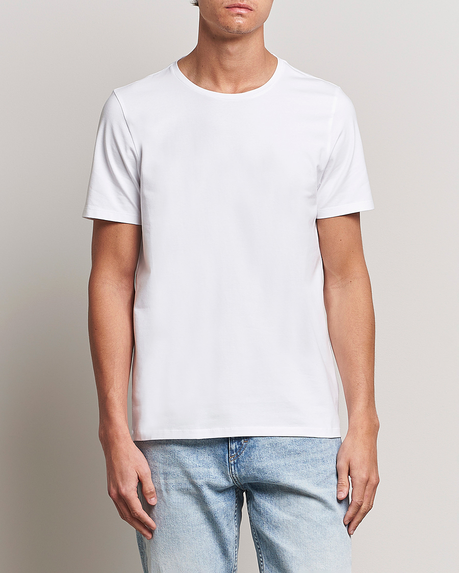 Men | T-Shirts | Oscar Jacobson | Kyran Cotton T-Shirt White