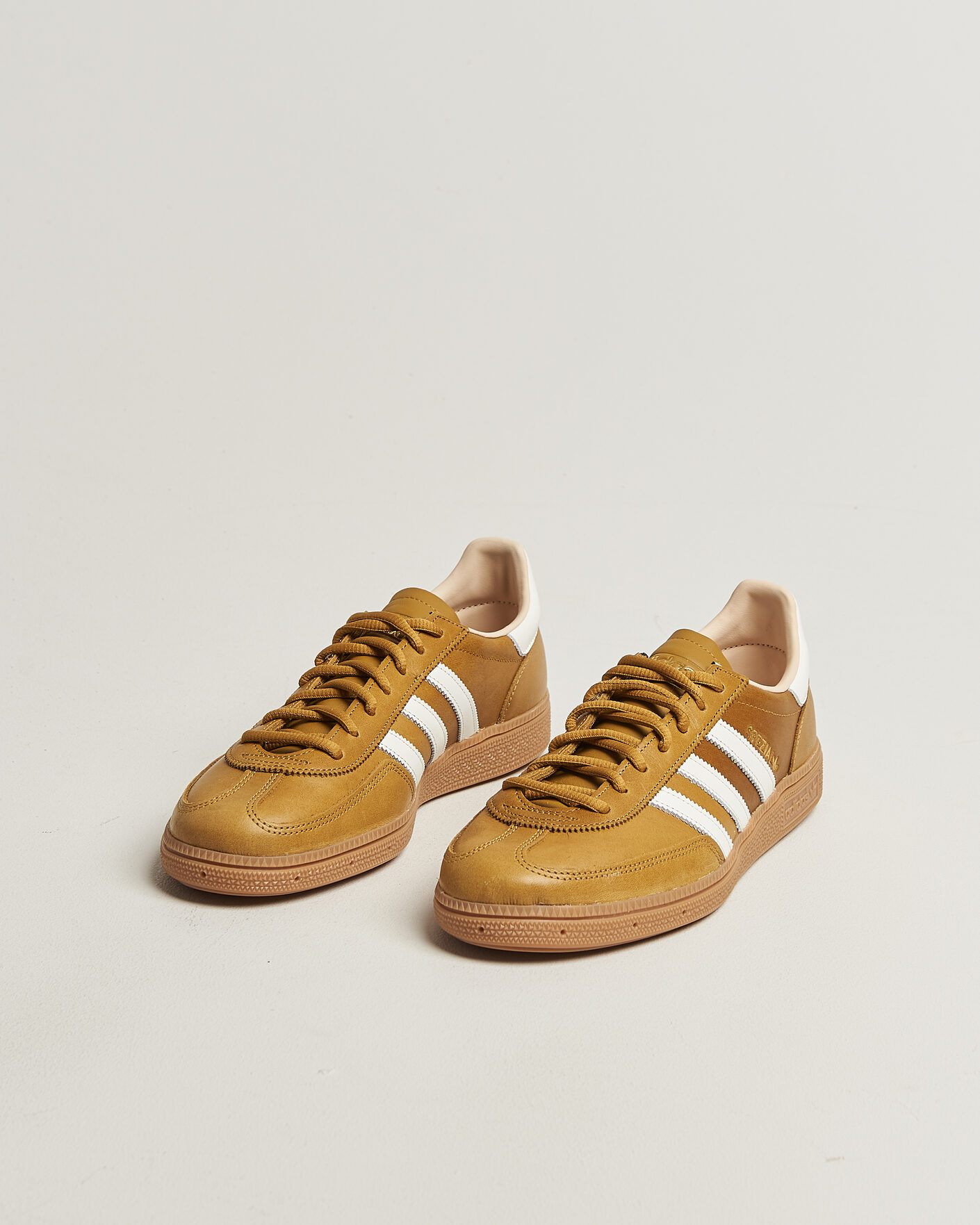 Men | Sneakers | adidas Originals | Handball Spezial Sneaker Gold Brown/White