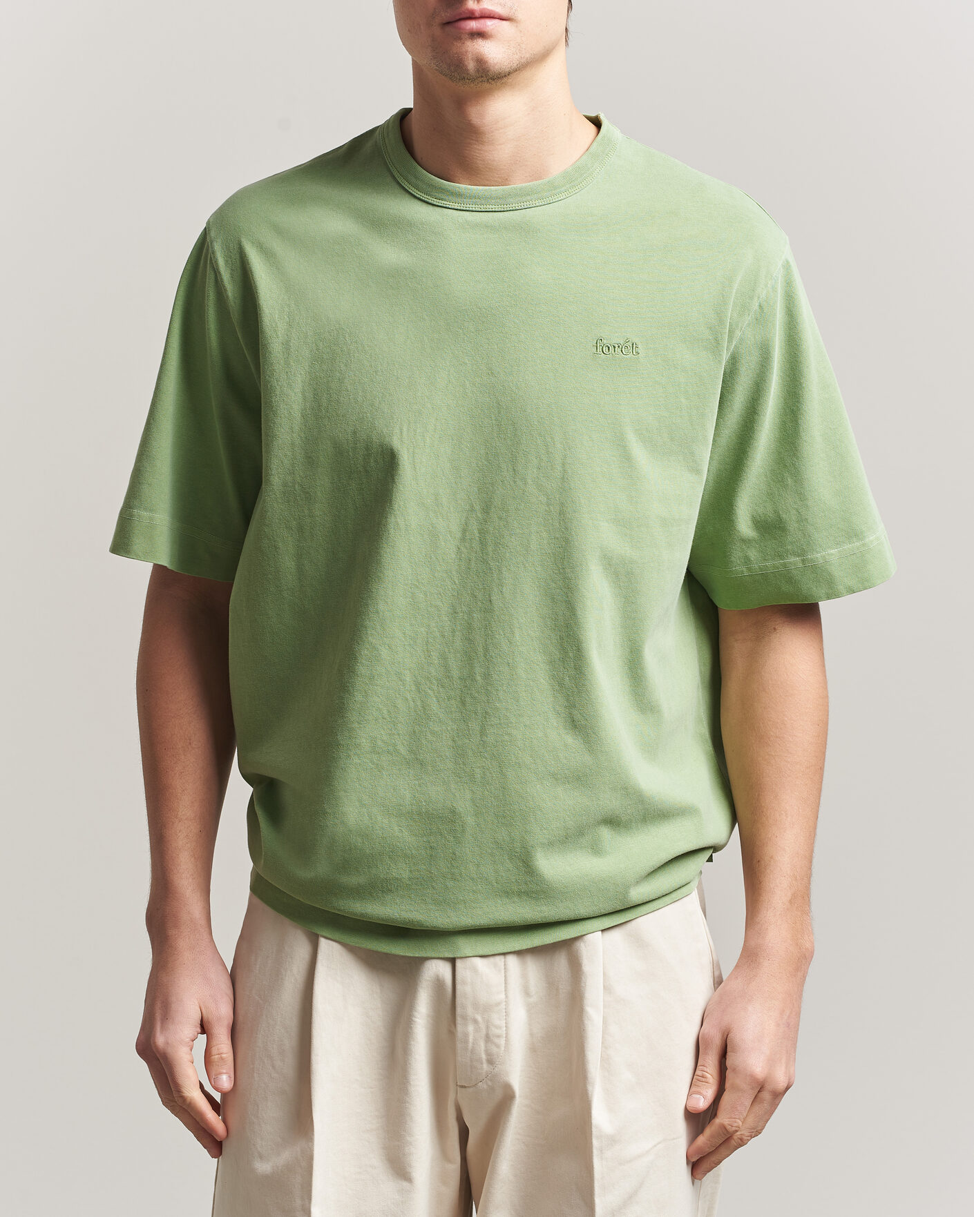 Men | T-Shirts | Forét | Park Loose Fit T-Shirt Vibrant Moss