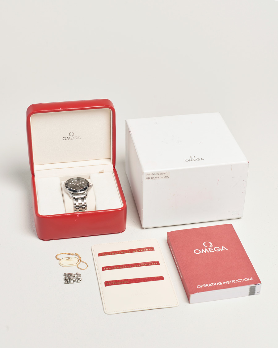 Men | Pre-Owned & Vintage Watches | Omega Pre-Owned | Seamaster 300M SMP