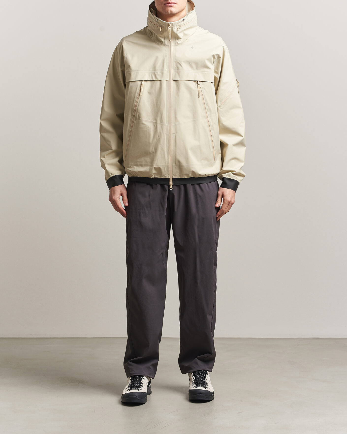 Men | Coats & Jackets | Stone Island | Stellina GORE-TEX Hood Jacket Oats