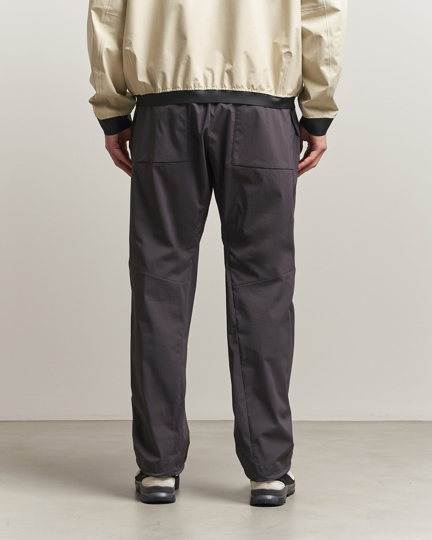 Men | Trousers | Stone Island | Stellina Technical Nylon Stretch Trousers Charcoal