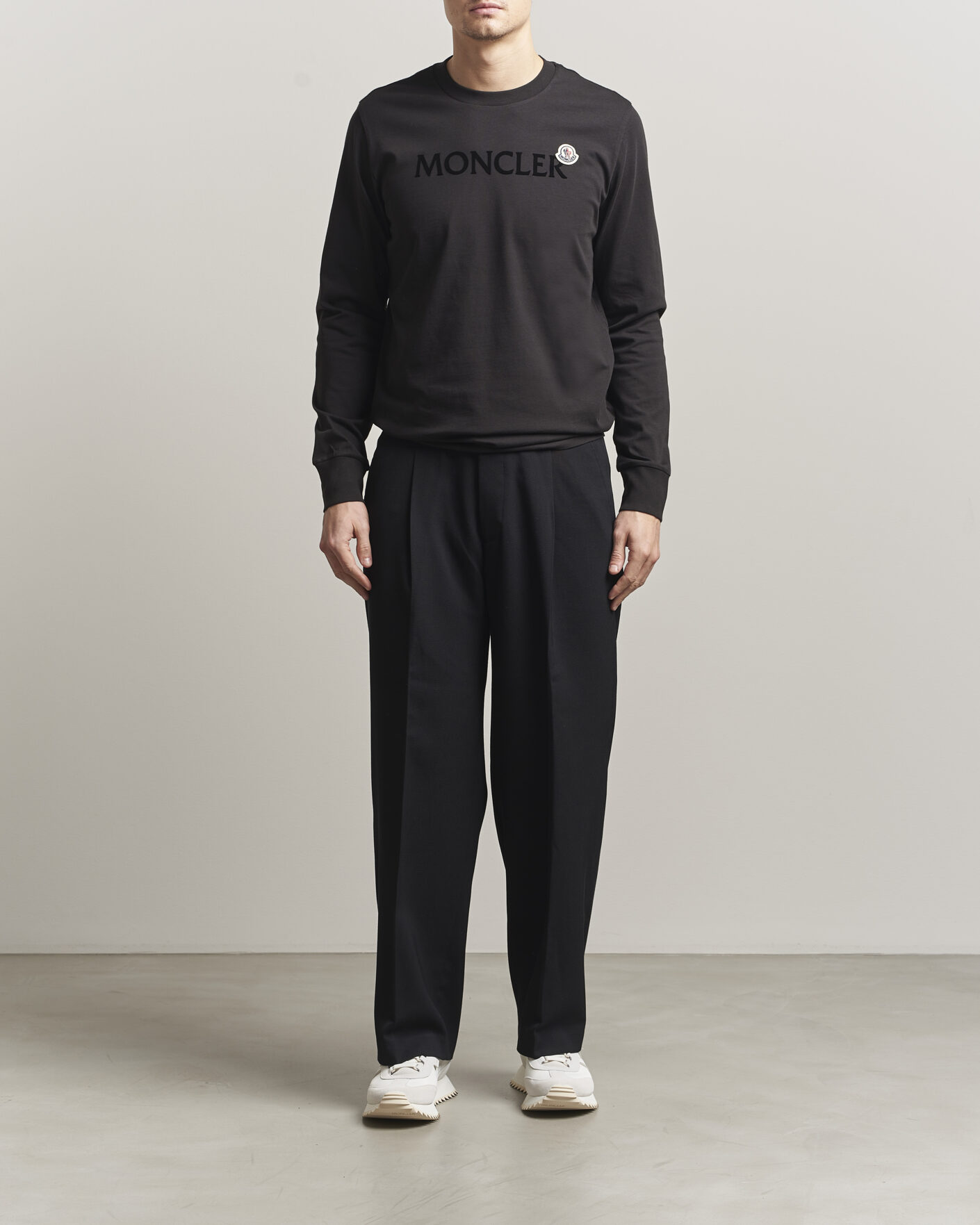 Men | T-Shirts | Moncler | Lettering Logo Long Sleeve T-Shirt Black