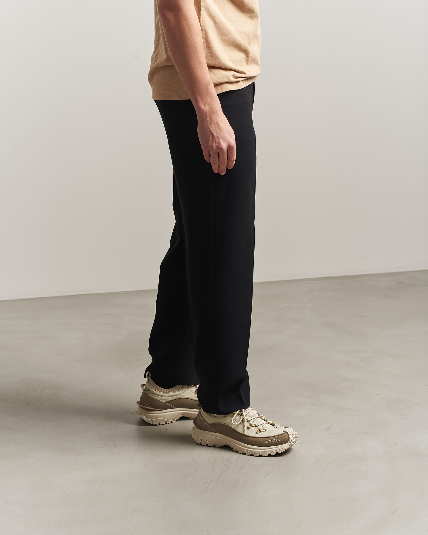 Men | Trail Sneakers | Moncler | Trailgrip Lite Sneakers Off White