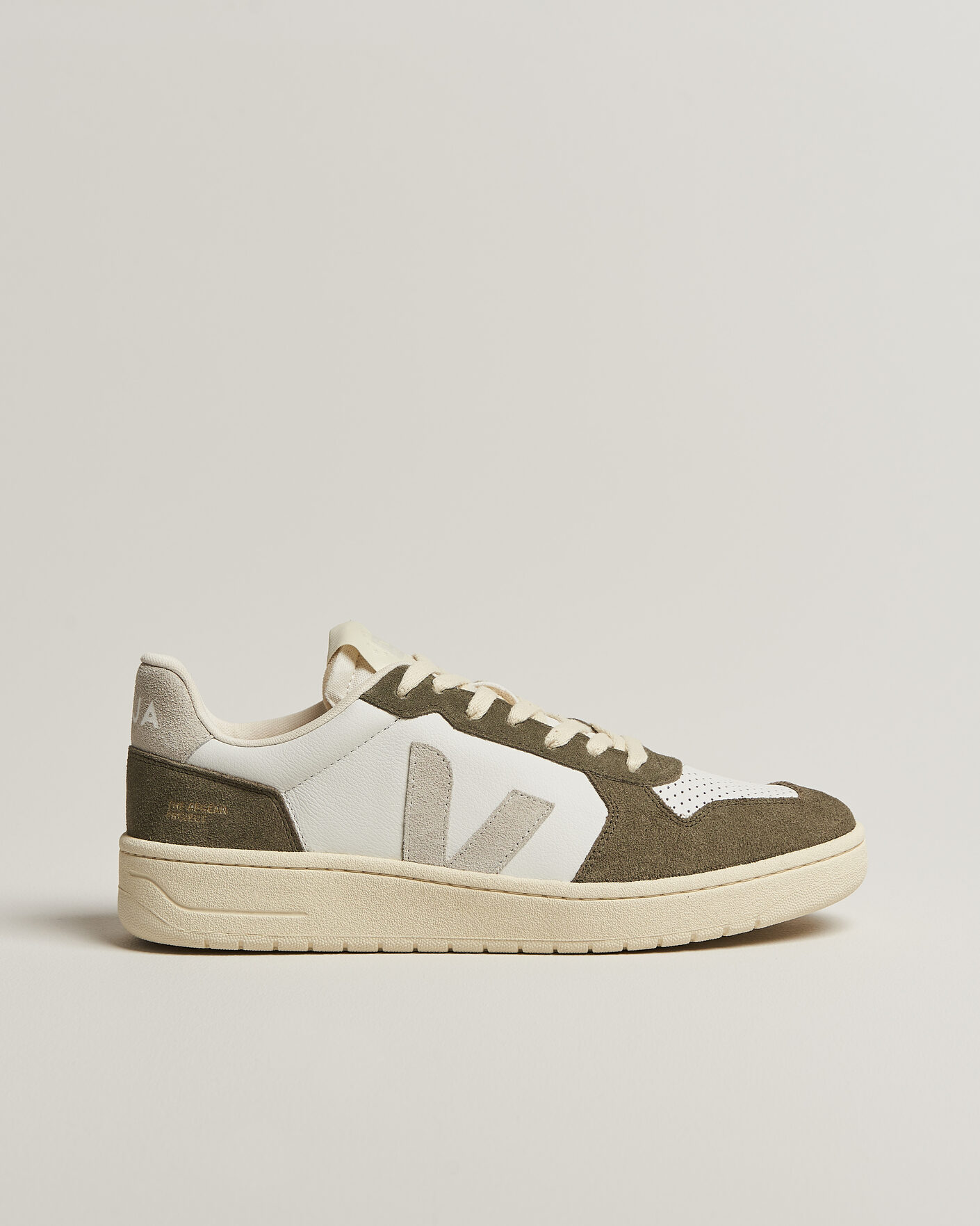 Men | Sneakers | Veja | V-82 Sneaker White/Natural Khaki