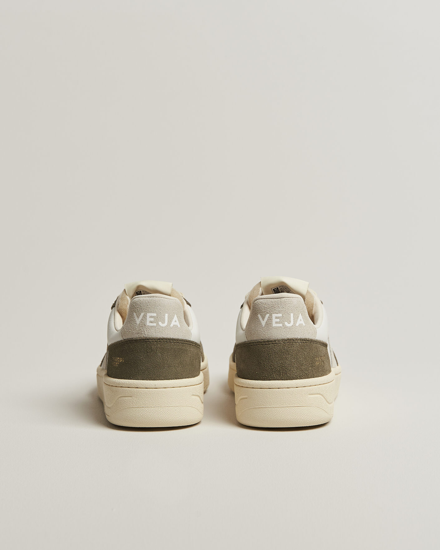 Men | Sneakers | Veja | V-82 Sneaker White/Natural Khaki