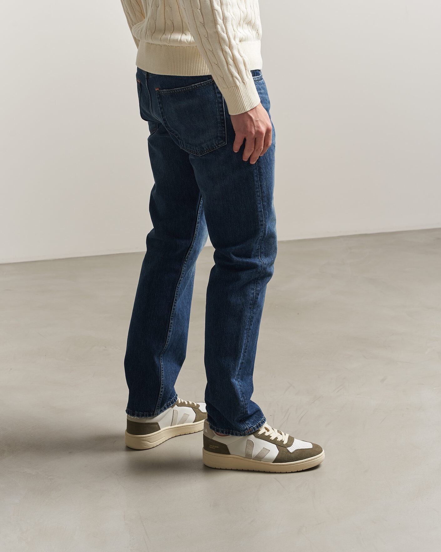 Men | Sneakers | Veja | V-82 Sneaker White/Natural Khaki