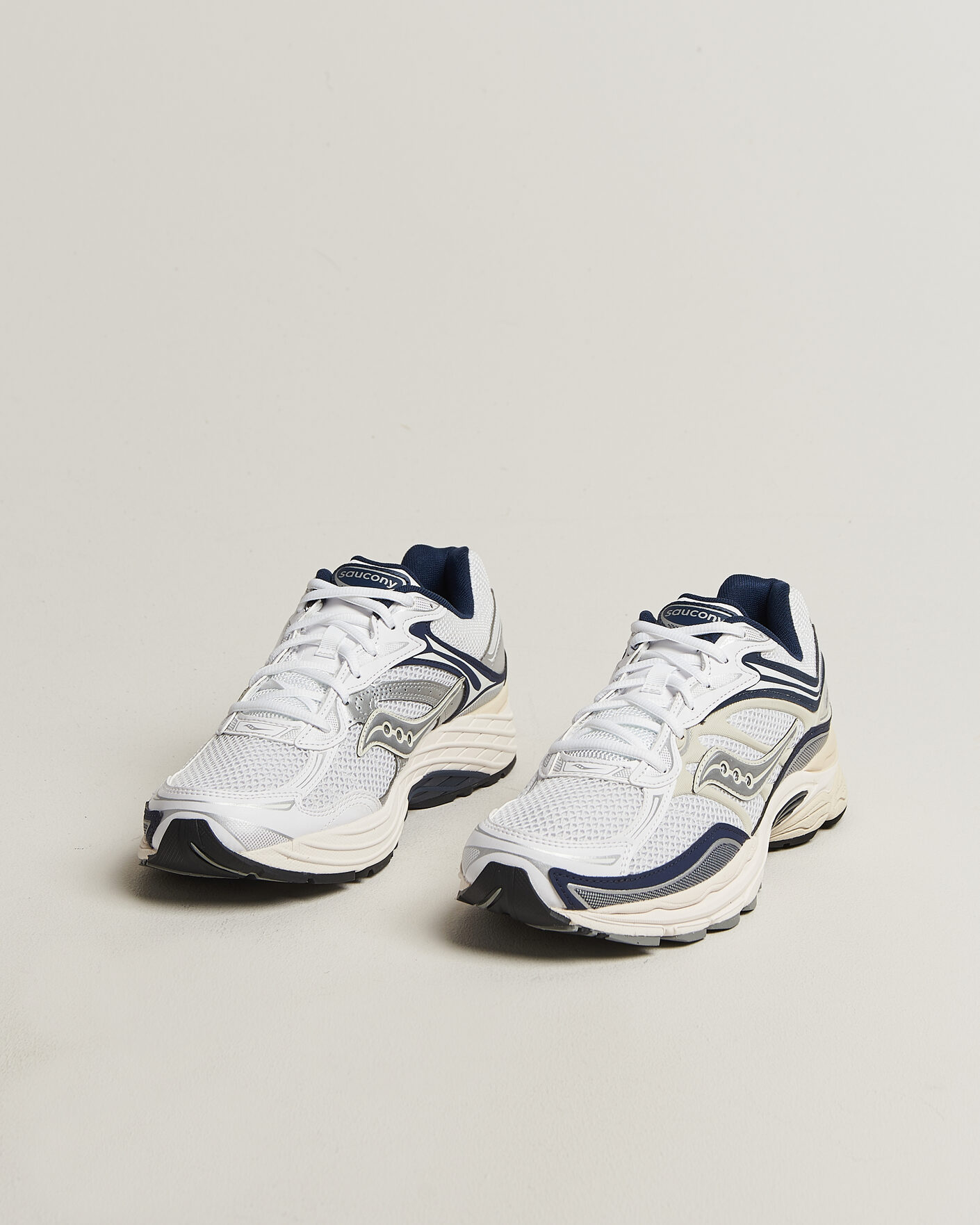 Men | Sneakers | Saucony | Progrid Omni 9 Running Sneaker White/Navy