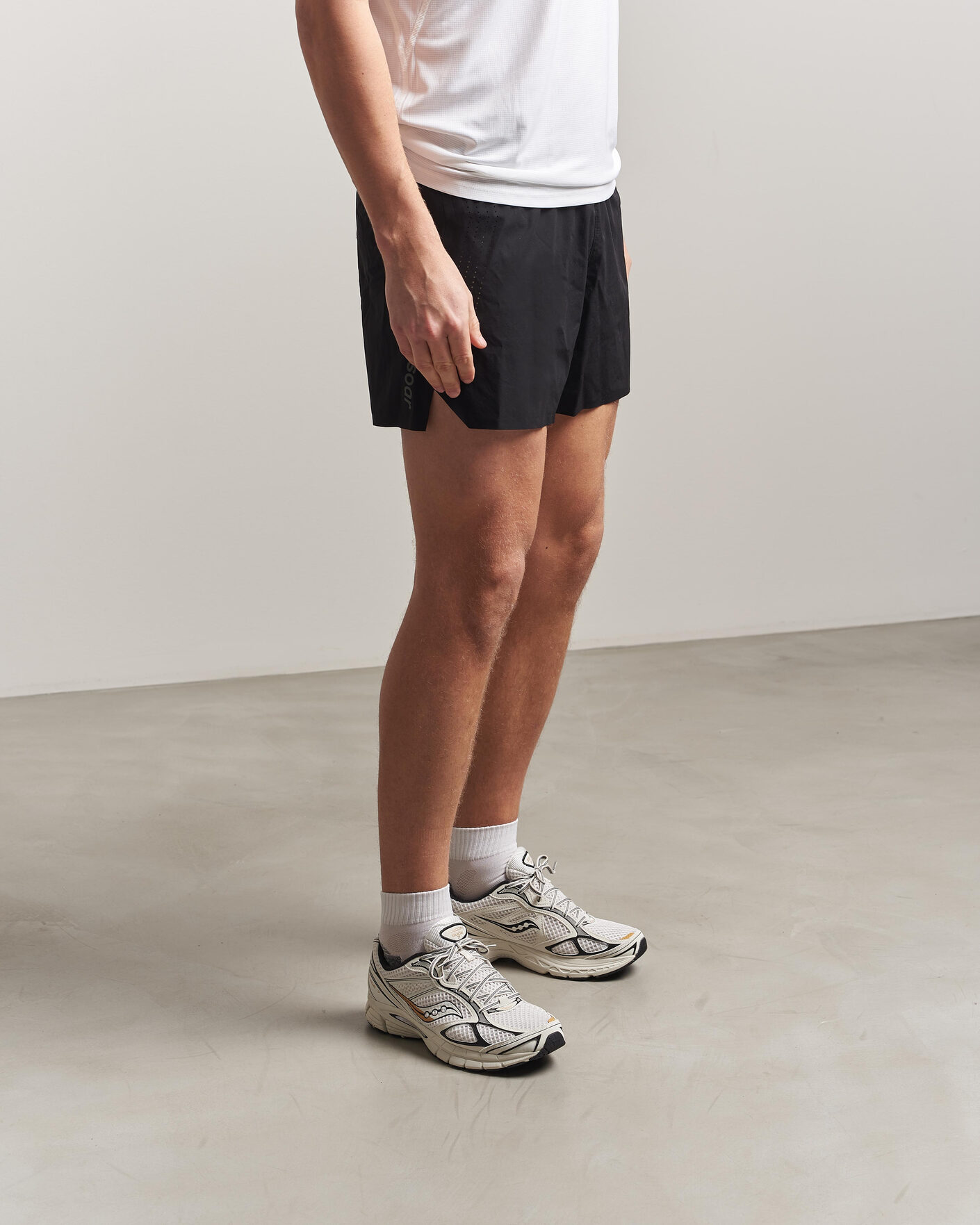 Men | Sneakers | Saucony | Guide 7 Running Sneaker Onyx/Gold