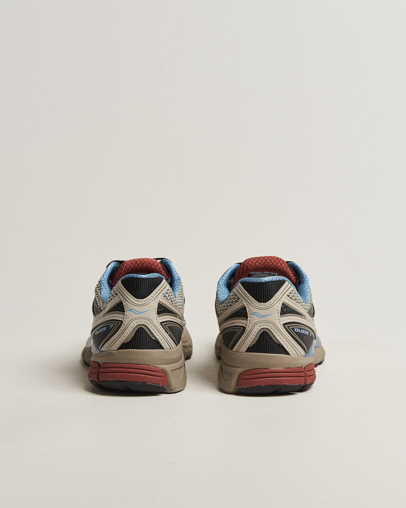 Men | Sneakers | Saucony | Guide 7 Running Sneaker Taupe/Black