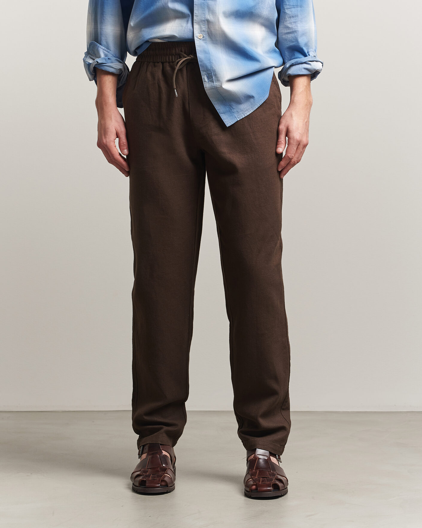 Men | Trousers | LES DEUX | Patrick Heavy Linen/Cotton Pants Brown