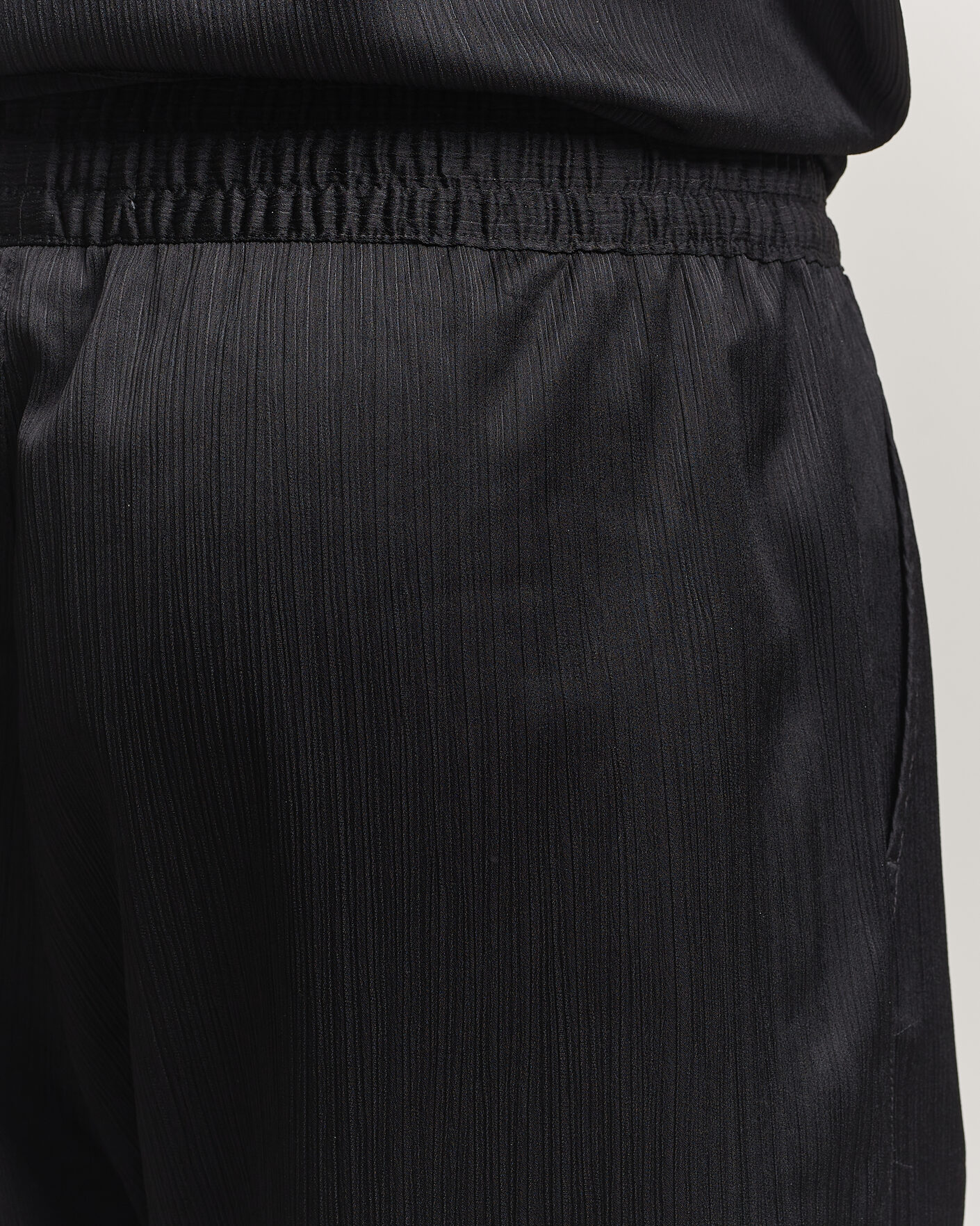 Men | Trousers | LES DEUX | Houston Plissé Pants Black