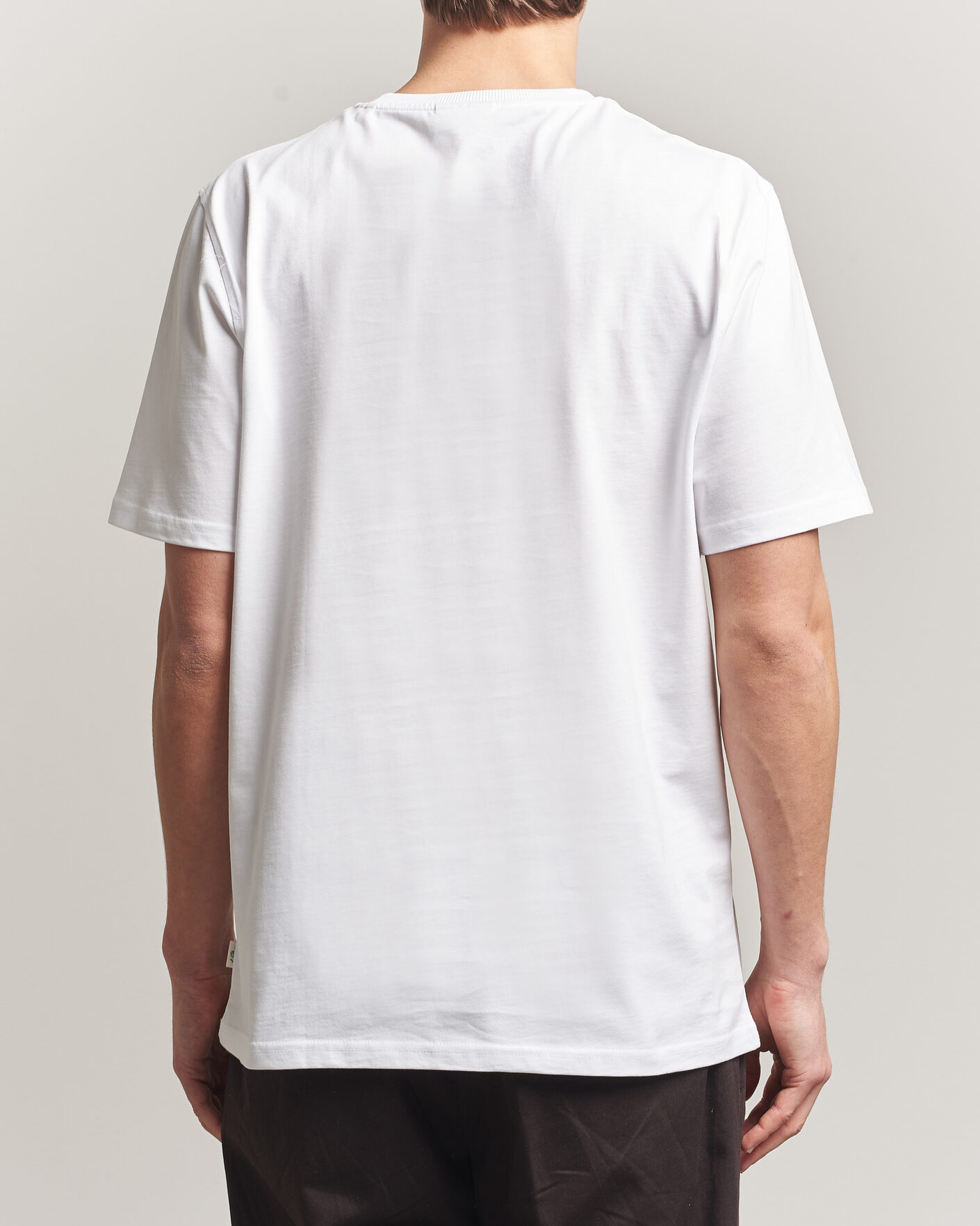 Men | T-Shirts | LES DEUX | Brday Emblem T-Shirt White