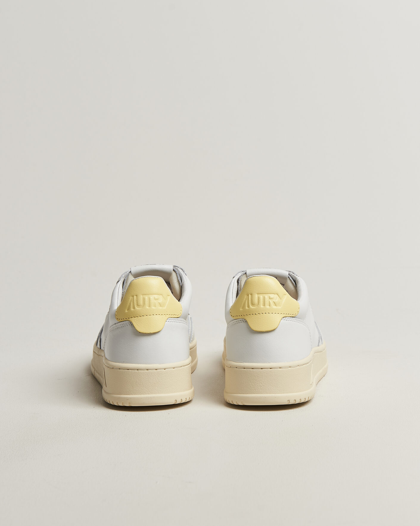 Men | Sneakers | Autry | Medalist Low Sneaker White/Lemon Meringue