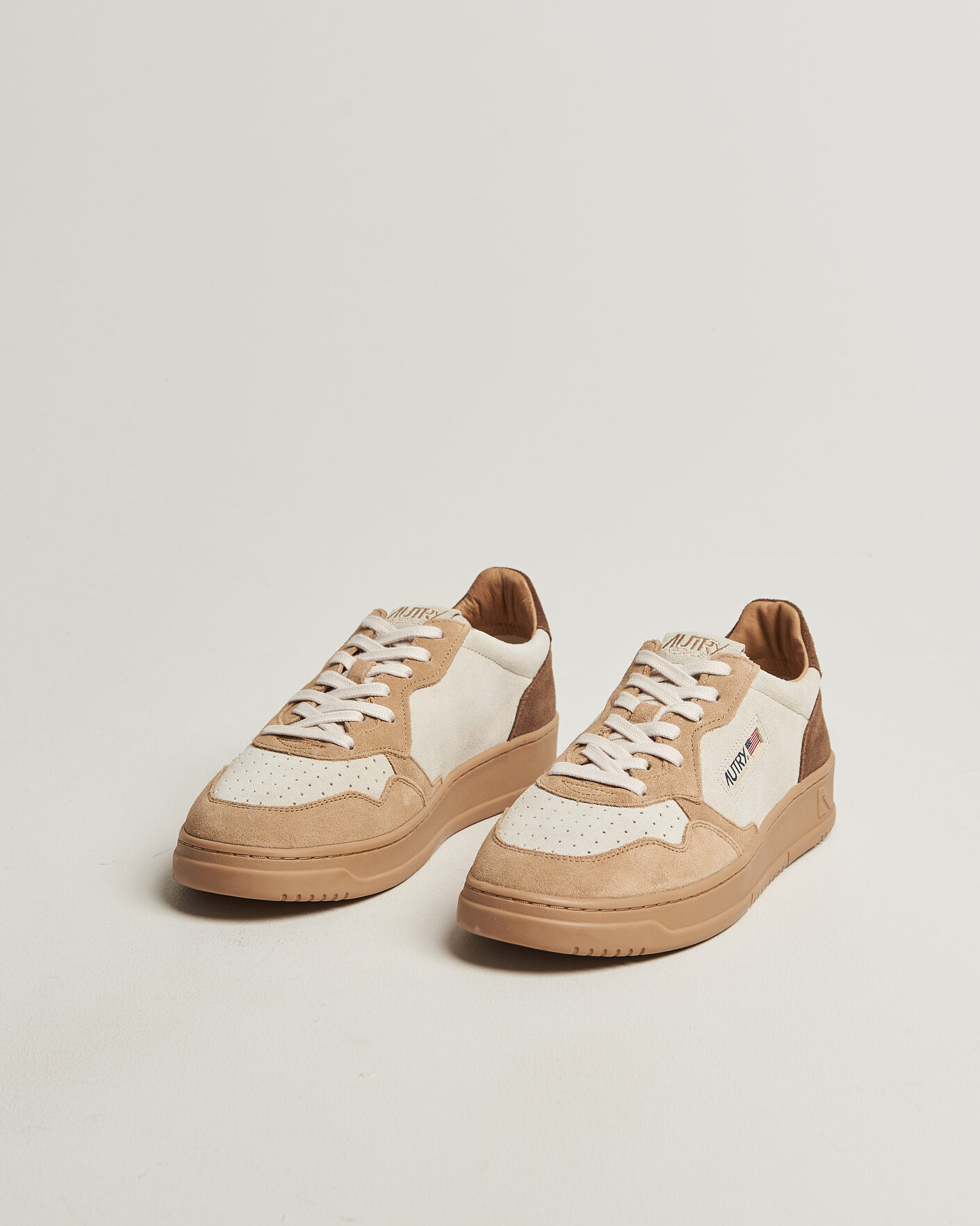 Men | Sneakers | Autry | Medalist Low Suede Mix Sneaker Tundra/Egg/Peanut
