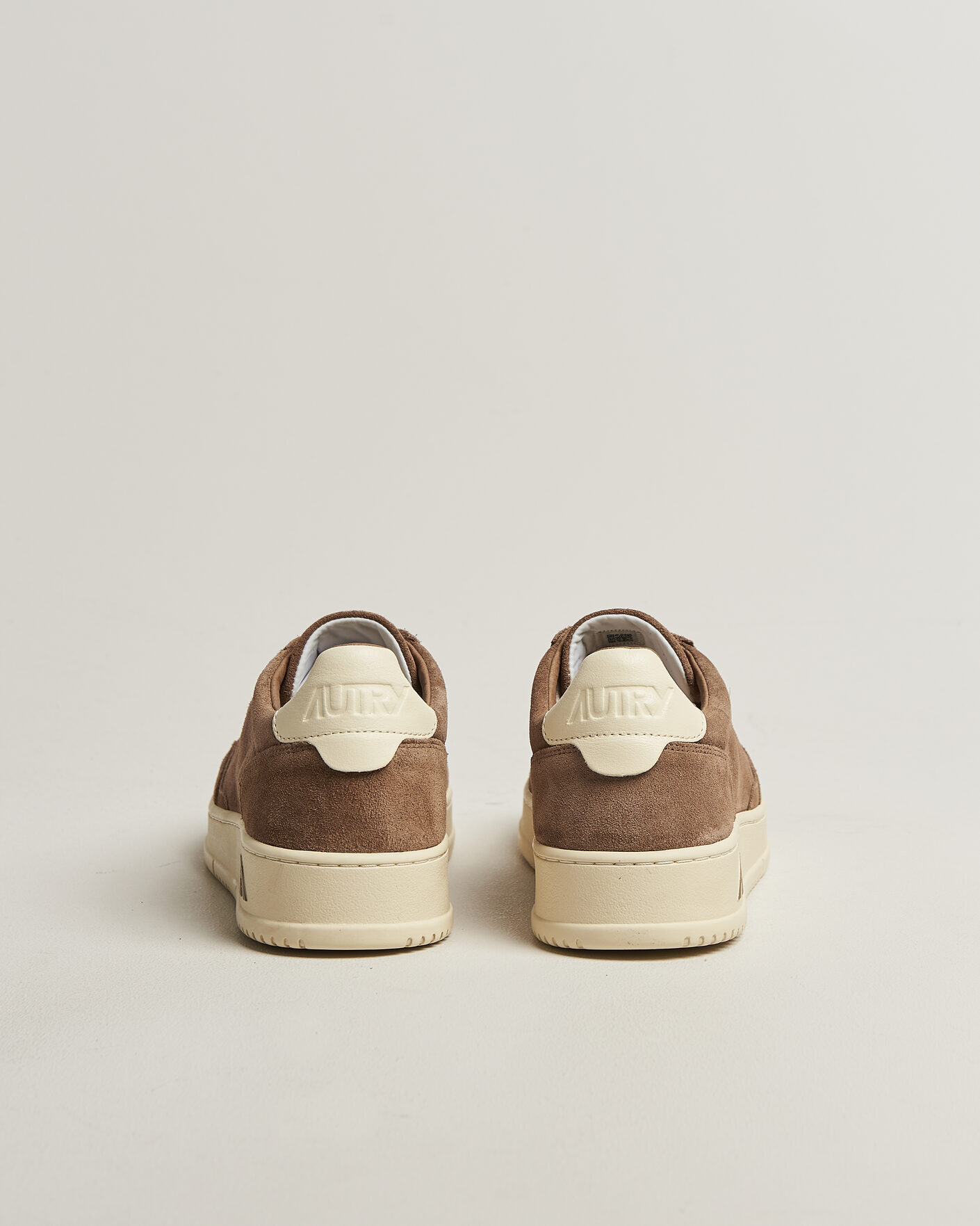 Men | Sneakers | Autry | Medalist Low Sneaker Cigar/White
