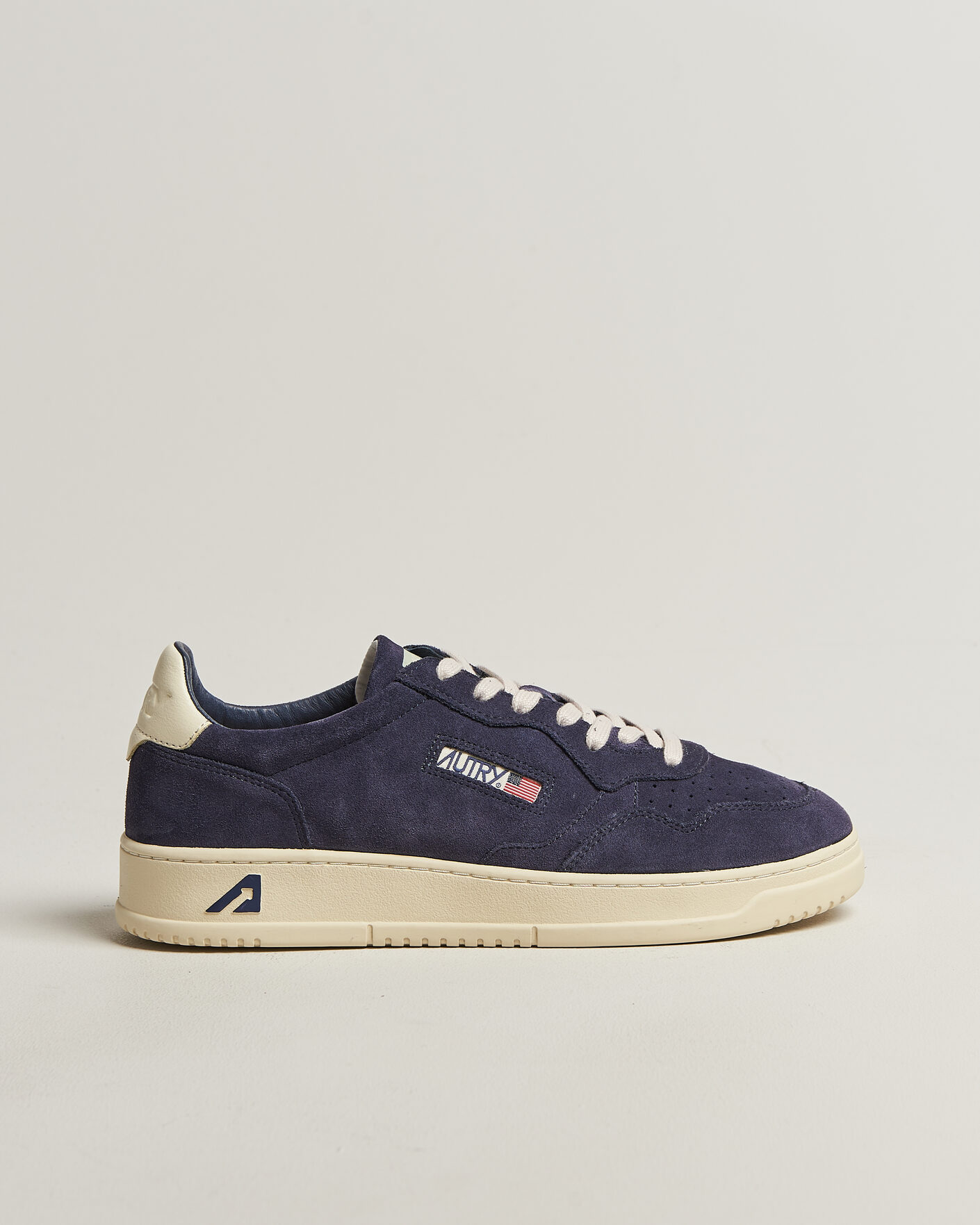 Men | Sneakers | Autry | Medalist Low Sneaker Space/White