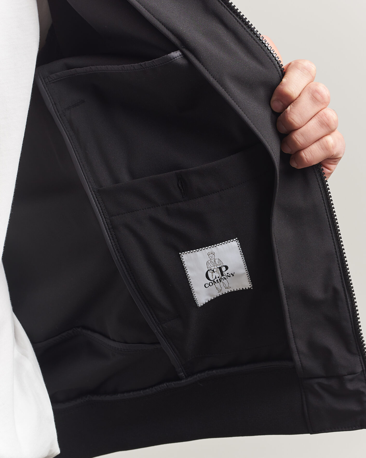 Men | Coats & Jackets | C.P. Company | Shell R Hooded Jacket Black