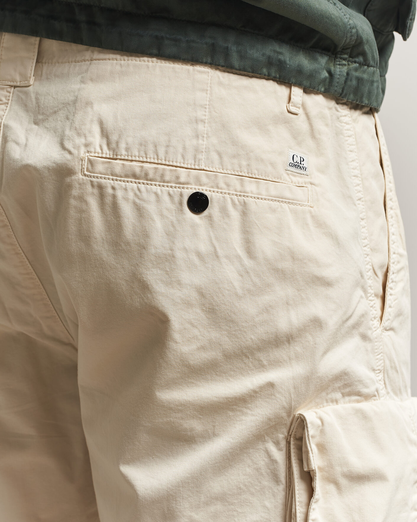 Men | Shorts | C.P. Company | Cotton Gabardine Cargo Shorts Cream