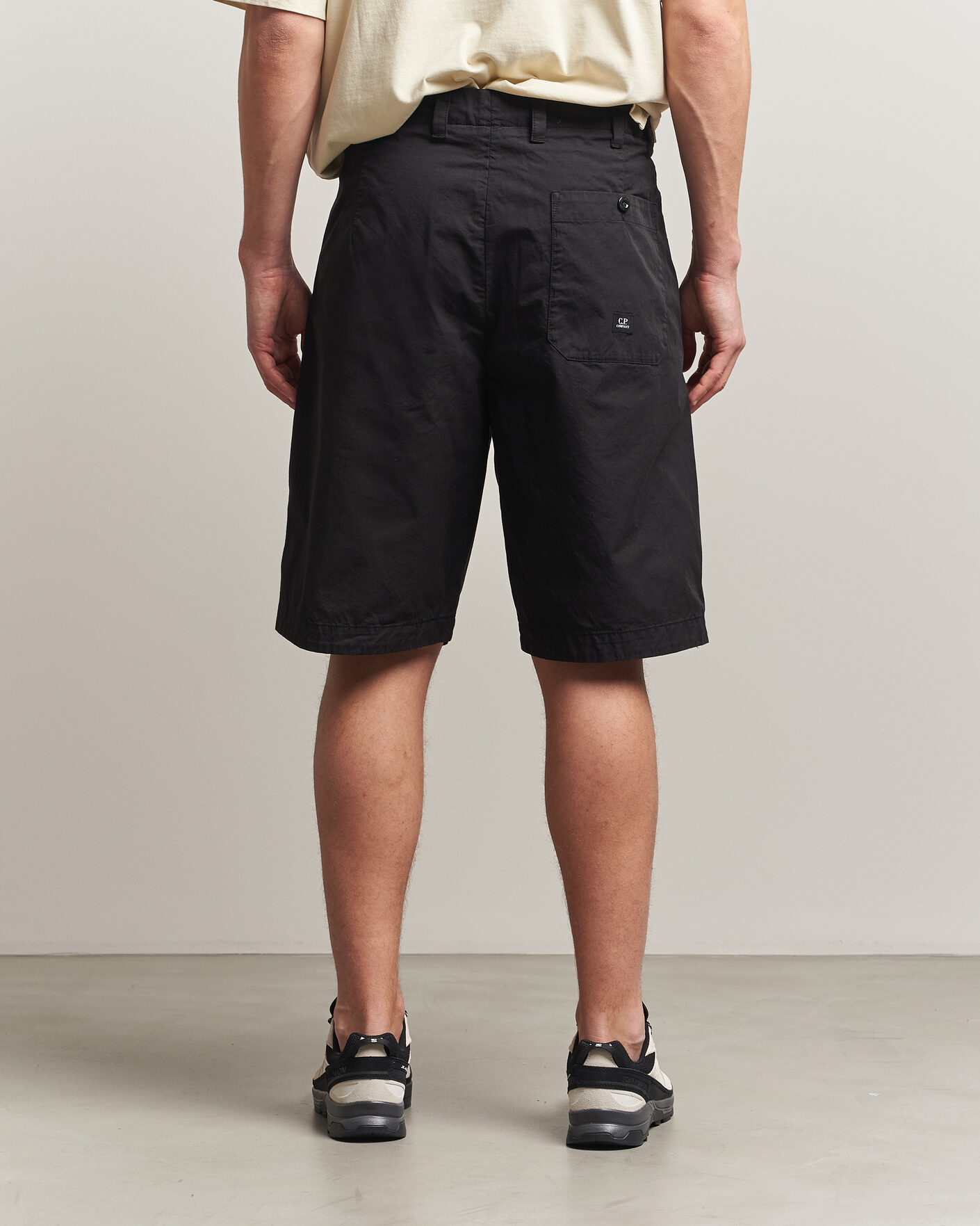 Men | Shorts | C.P. Company | Cotton Gabardine Pleated Loose Shorts Black