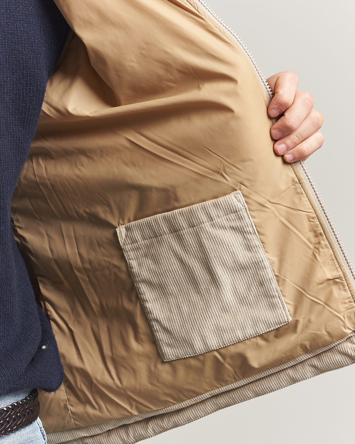 Men | Gilets | Morris | Teddy Quilted Corduroy Vest Khaki