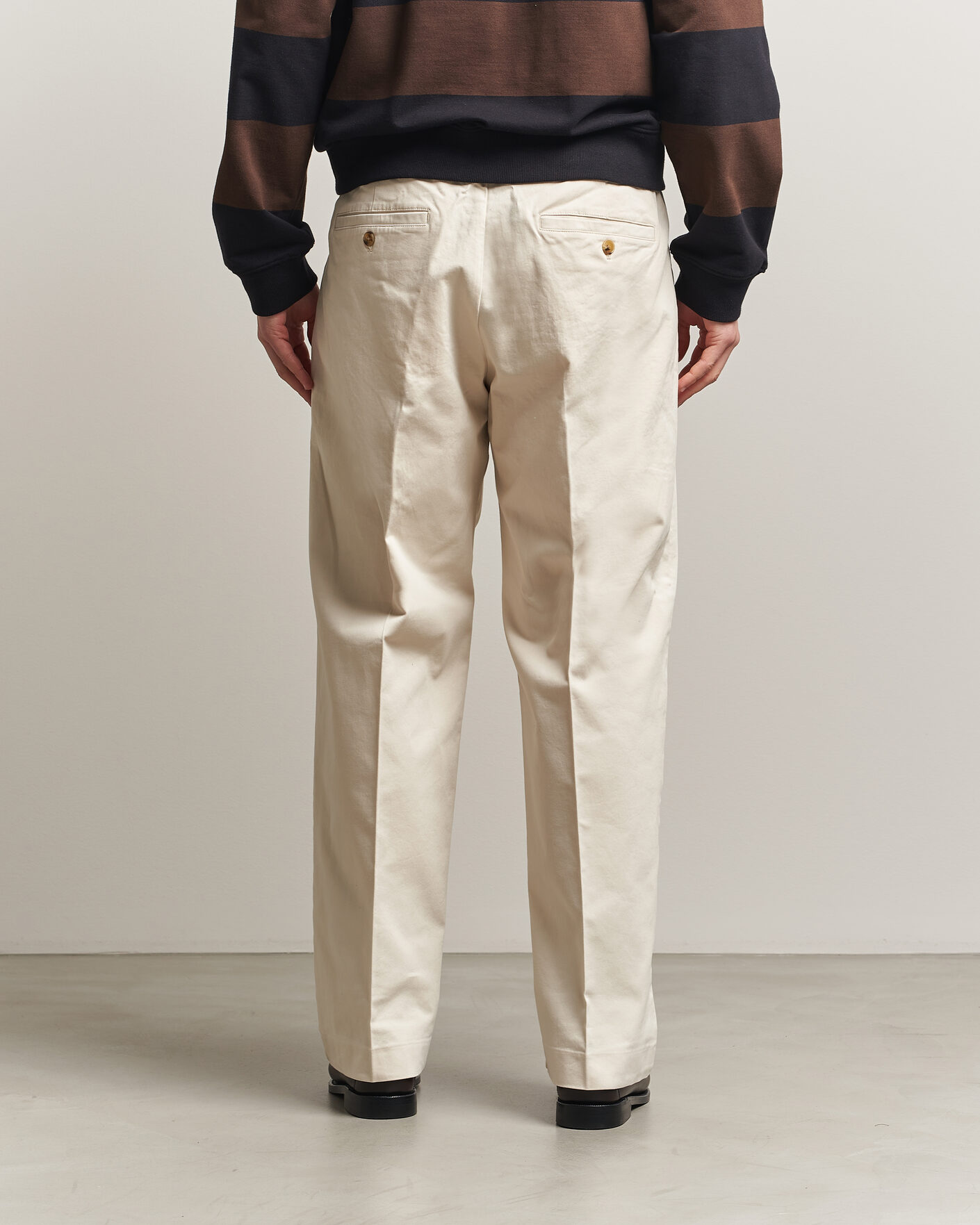 Men | Trousers | NN07 | Kay Cotton Pleated Trousers Ivory