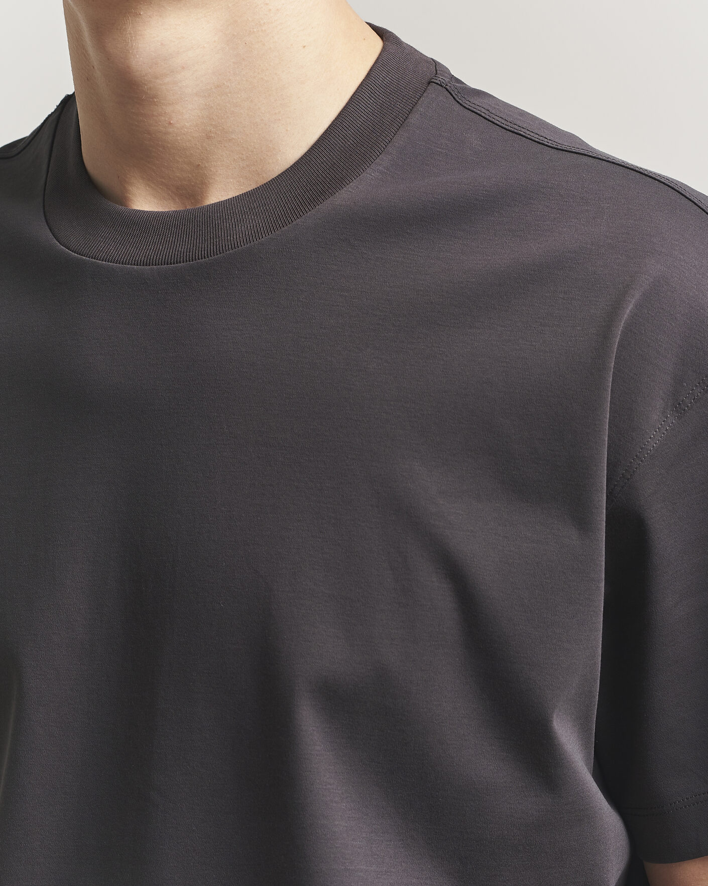 Men | T-Shirts | NN07 | Lionel Mercerized Crew Neck T-Shirt Deep Truffle