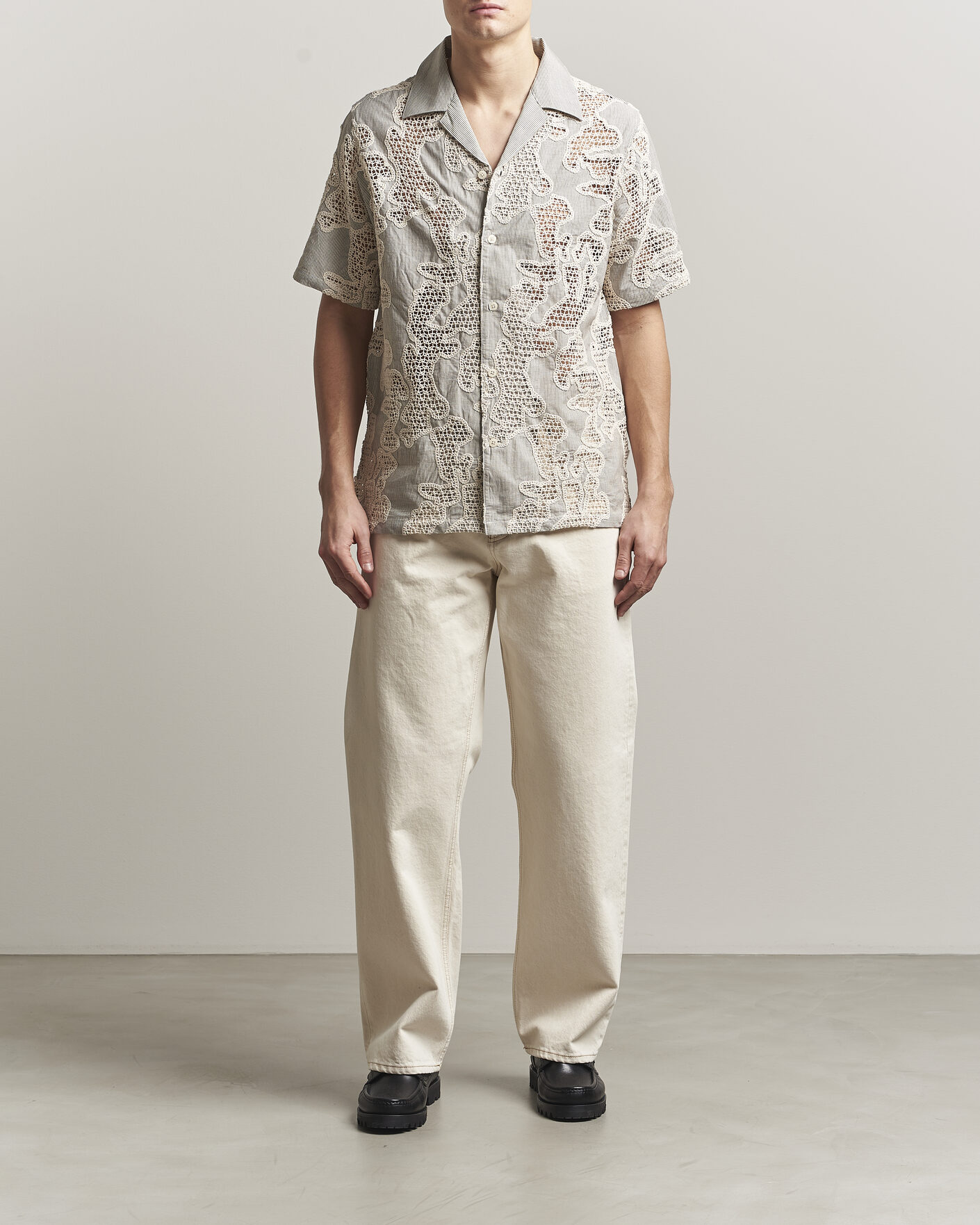 Men | Shirts | NN07 | Julio Flower Short Sleeve Shirt Deep Truffle