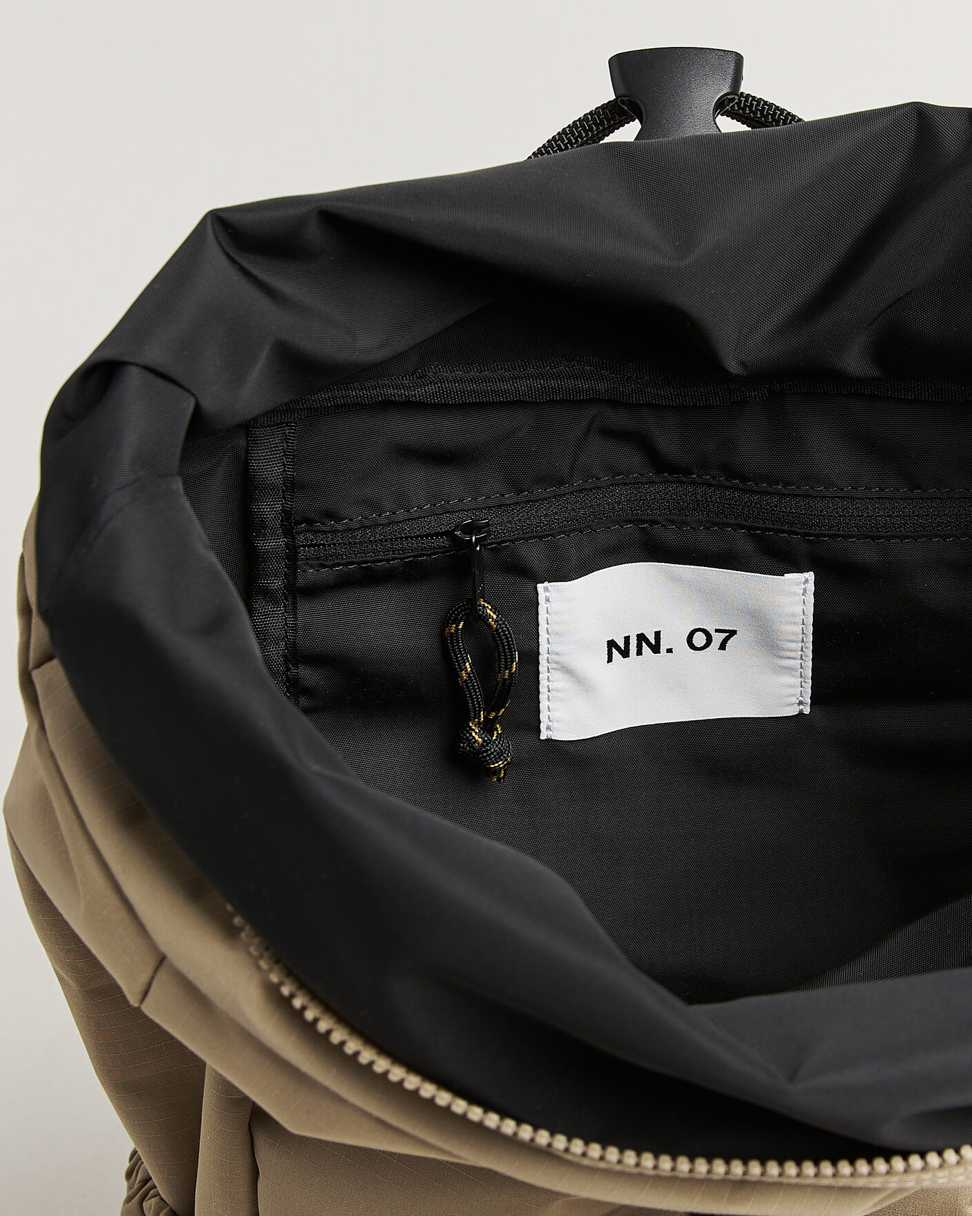 Men | Bags | NN07 | Nylon Ripstop Rolltop Backpack Desert Khaki