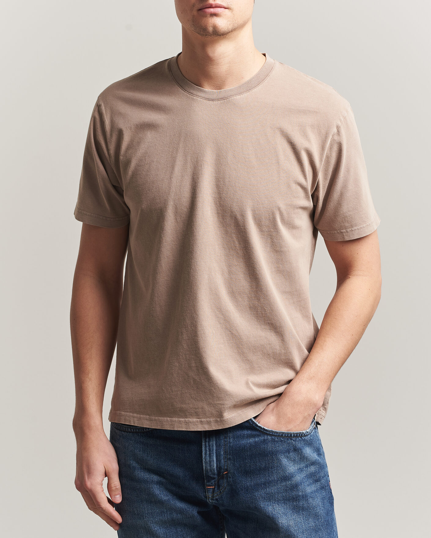 Men | T-Shirts | Colorful Standard | Classic Organic T-Shirt Faded Khaki